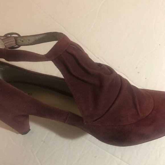 HINGE STRAPPY PUMPS MAROON WINE COLORED PURPLE SOFT SZ 8.5 - Picture 5 of 9